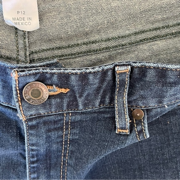 Eddie Bauer Curvy Bootcut Specially Dyed 12 Petite Jeans - Picture 3 of 11